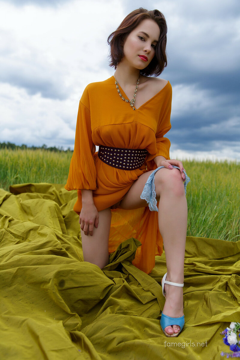 Тинка, 28